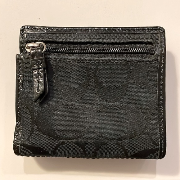 GUC Coach women’s wallet - Picture 2 of 7